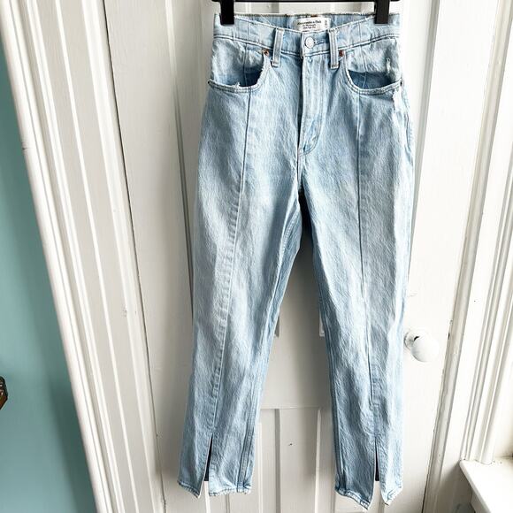 Abercrombie Curve Love The 90s Straight Ultra High Rise Jeans Split Hem - Picture 2 of 10